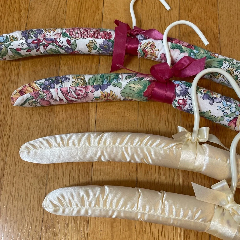 Satin Padded Hangers set of 4